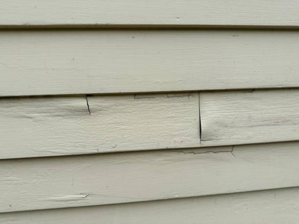 How To Choose The Right Materials for Your Siding Installation in 'Englewood, OH